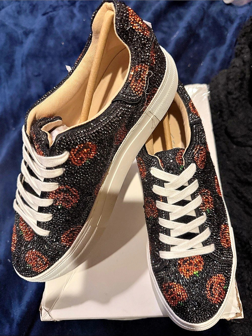 Betsey Johnson Sidny Pumpkin Rhinestone Sneaker Black & Orange US 9.5W BNWB